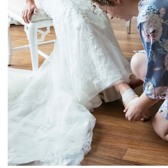 Lilian west wedding gown worn once. Altered bust and length for 5’3” height. - Picture 5 of 7